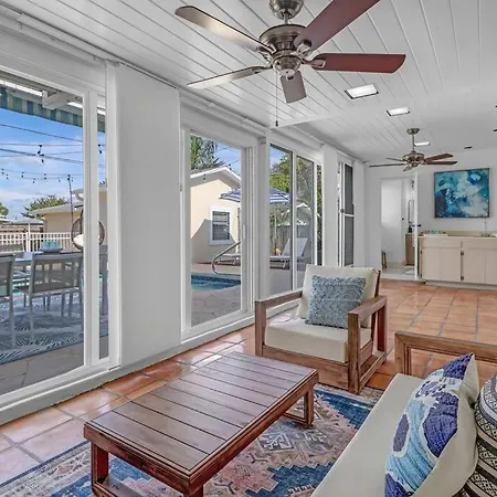 House W/ Heated Pool In Naples 5 Min To Beach Exterior photo