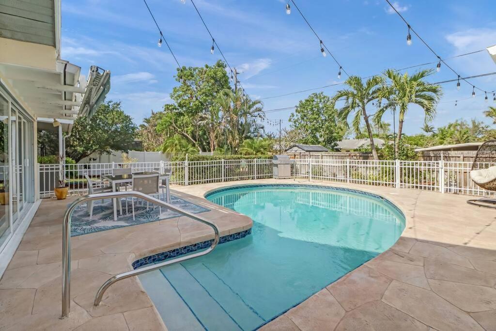 House W/ Heated Pool In 5 Min To Hébergement de vacances North Naples