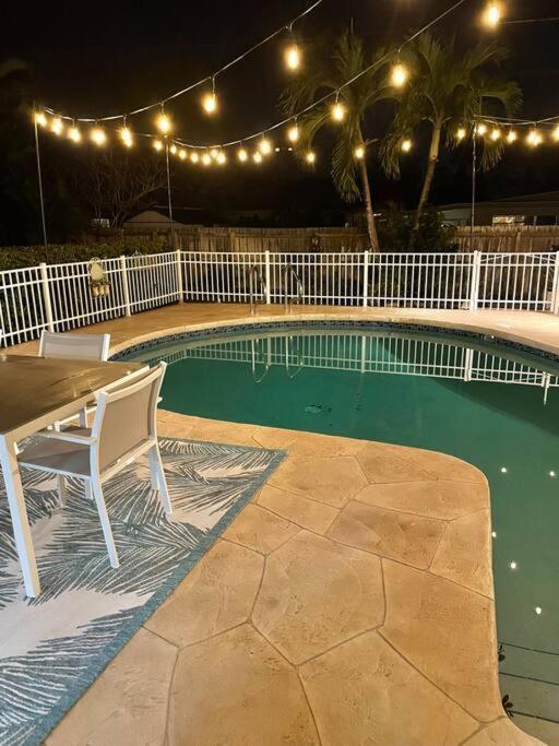 House W/ Heated Pool In 5 Min To Hébergement de vacances North Naples
