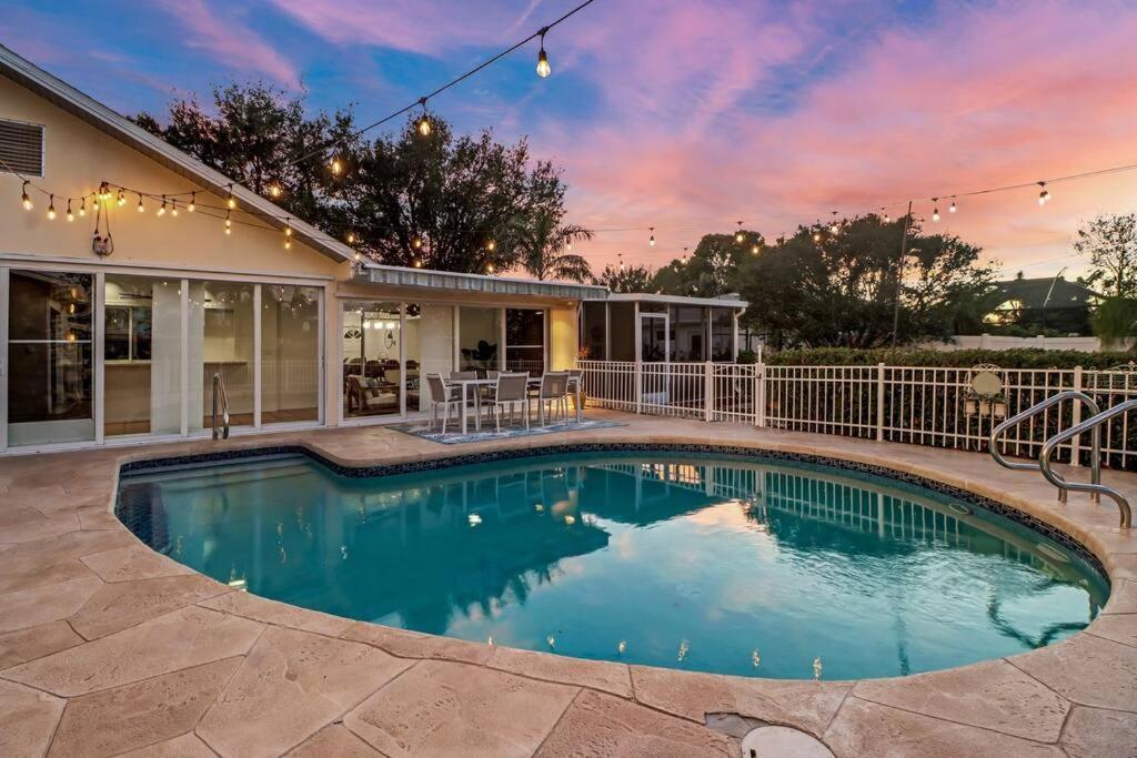 House W/ Heated Pool In 5 Min To Hébergement de vacances North Naples